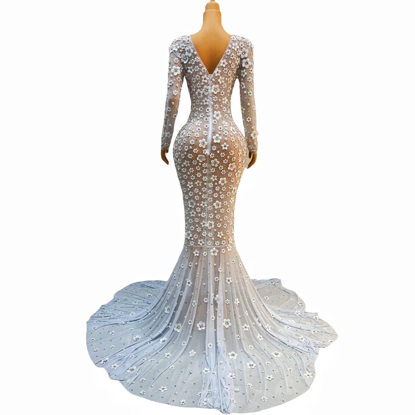 Petal Kissed Ivory Dream